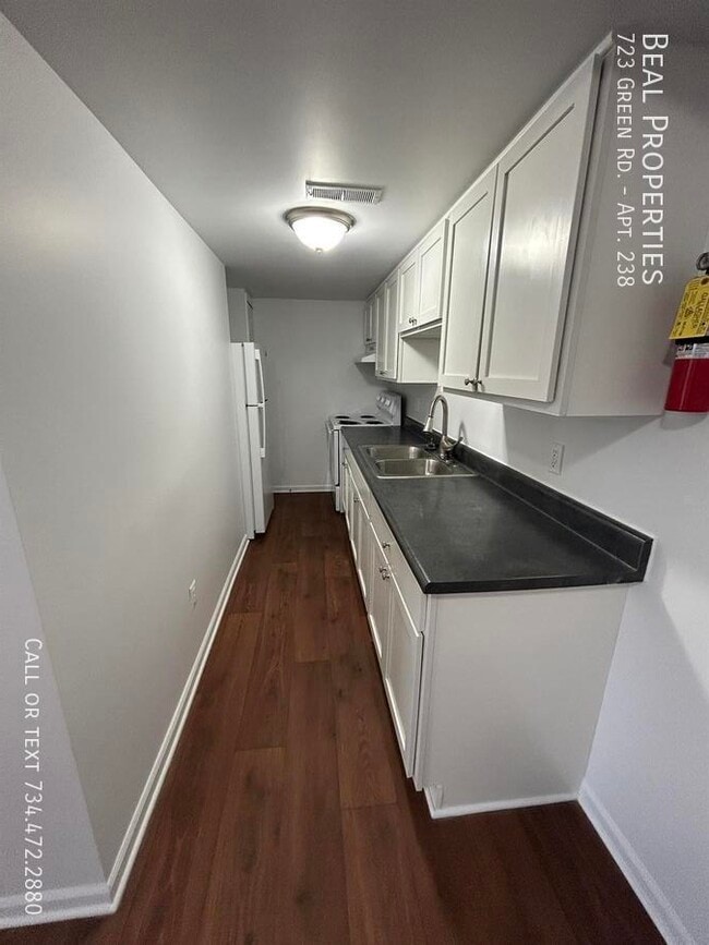 Photo - 723 Green Rd Unit Apt. 238
