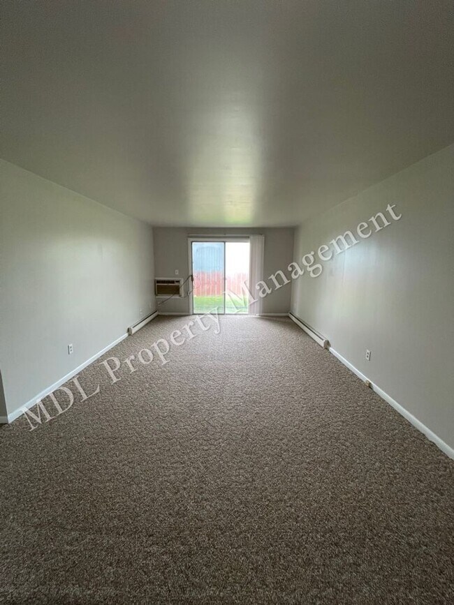 Photo - 121 N Woodbridge St Unit 1-10