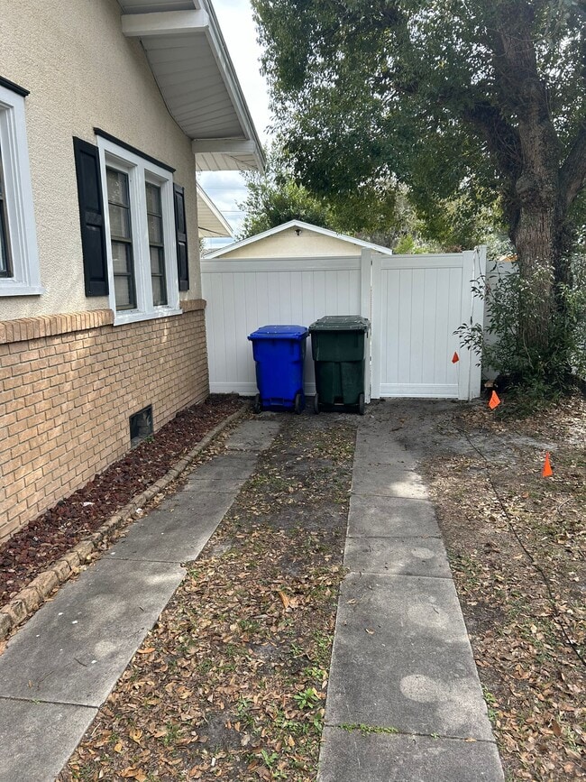 1531 E Elm Rd Unit A
