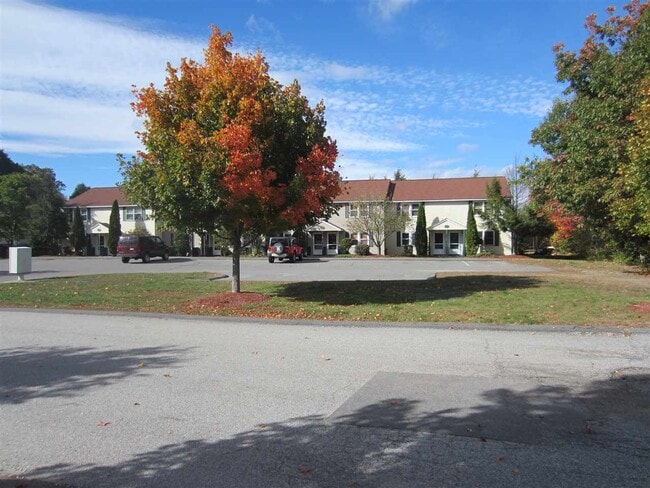 Photo - 1025 S Mammoth Rd Townhome