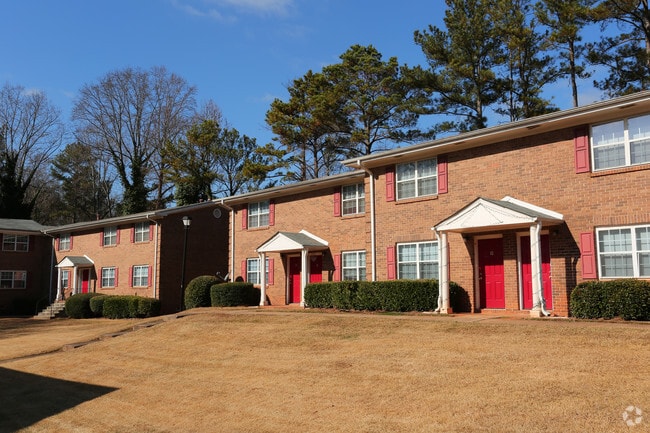 Whispering Pines Apartments - Bolden Pines Apartments