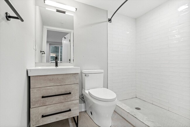 Photo - 1511 N 17th St Unit 1F