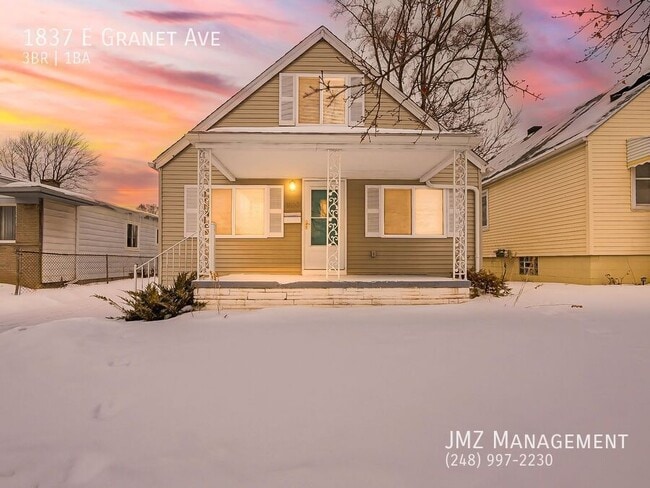 Building Photo - 1837 E Granet Ave