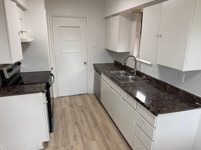 Photo - Experience the ultimate comfort of living in a 3-bedroom single-family home today!