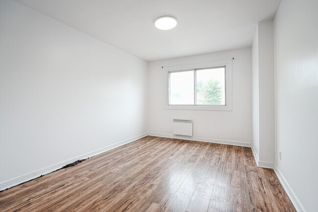 Photo - 8810 R. Sherbrooke E Unit 3