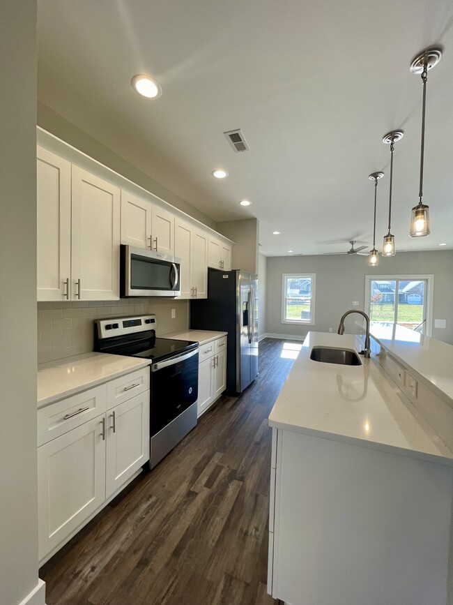 Photo - 39 Zentry Pl