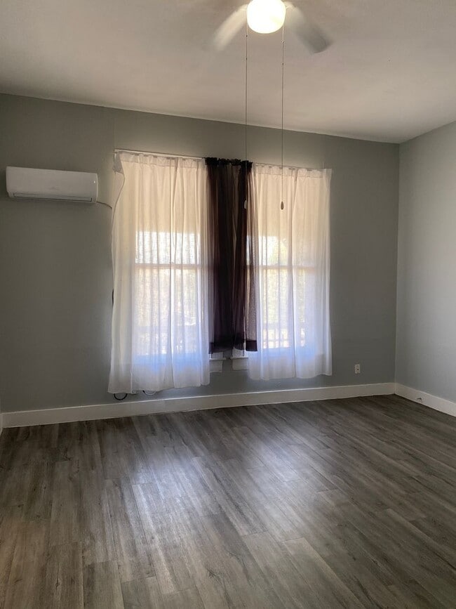 Photo - 1318 Willow St Unidad 6