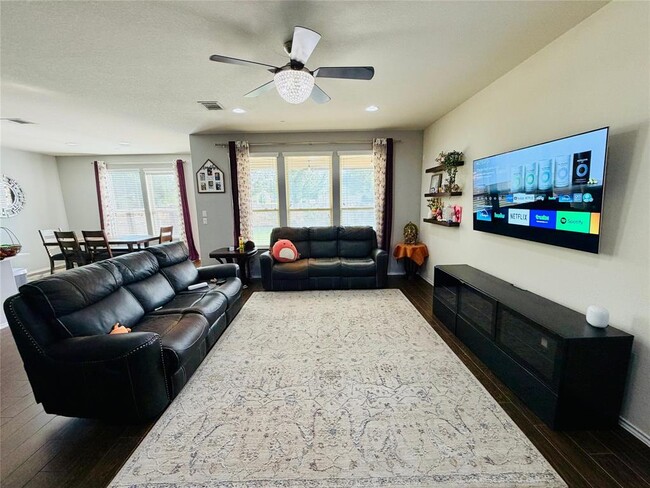 Photo - 13904 Osmarea Dr
