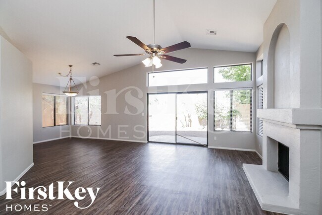 Photo - 306 E Vaughn Ave