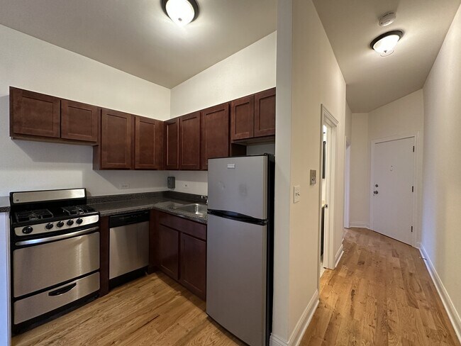 Photo - 824 W Cornelia Ave Unidad 013