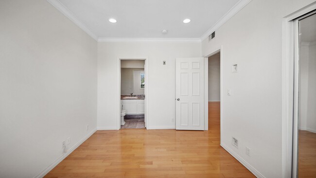 Photo - 2 bedroom 2.5 bathroom Unidad 302