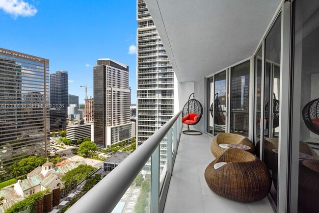Photo - 475 Brickell Ave Unidad 2611