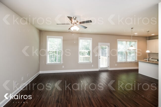 Photo - 170 Mandy Ln