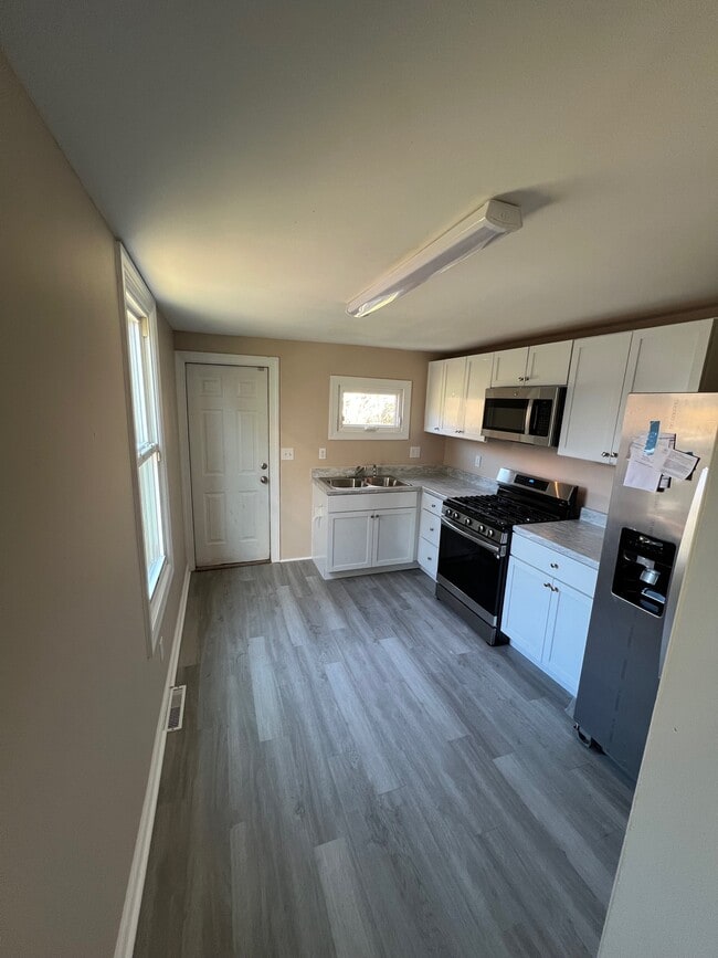 Photo - 805 Anchorage St