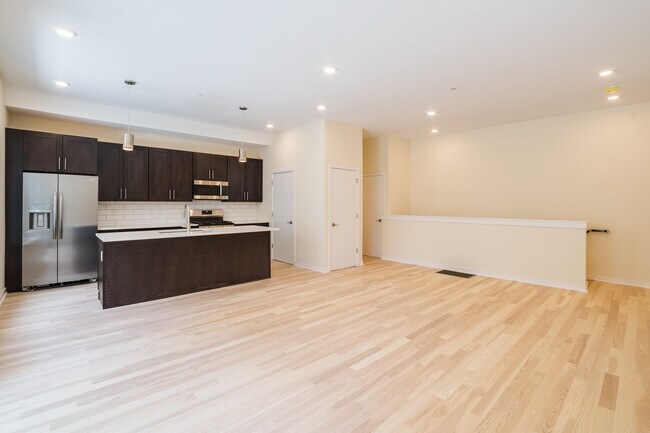 Photo - 1300 S 24th St