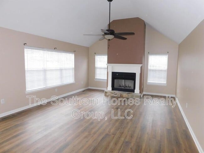 137 Cunningham Dr
