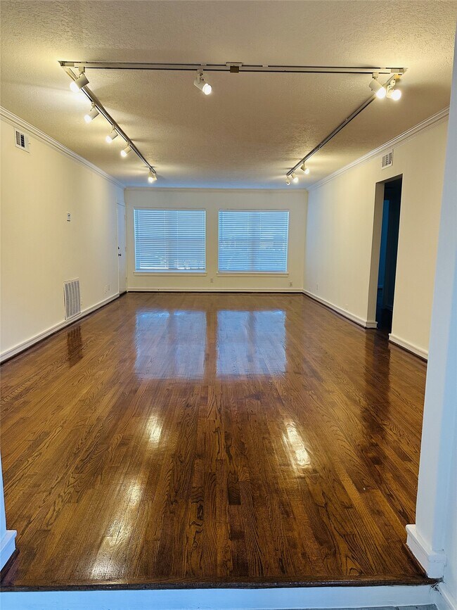 Photo - 2309 Sheridan St