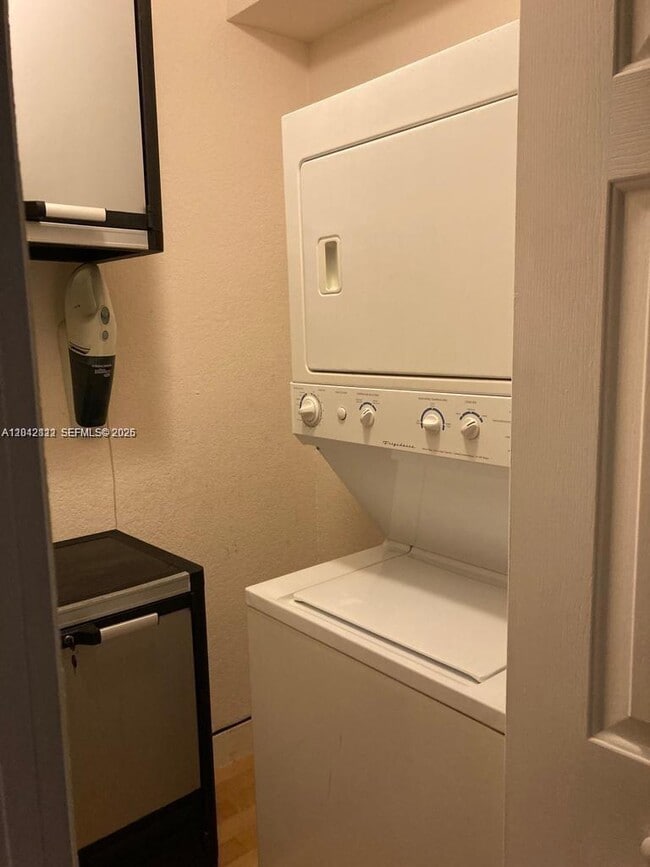 Photo - 7171 Bay Dr Unit 9