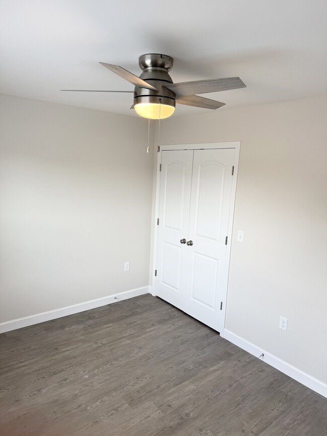 2 bed bedroom