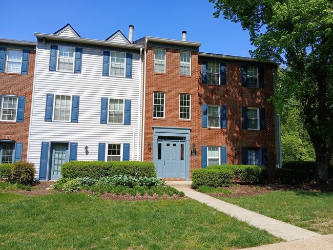 Photo - 626 Newbridge Ct