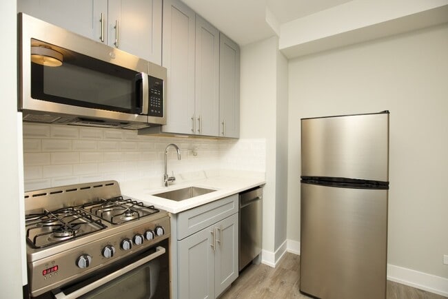 Photo - 545 W Belmont Ave Unit M6