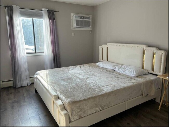 Photo - 7301 W 101st St Unidad 102