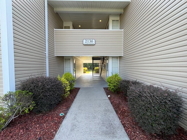 Photo - 2136 Clearwater Dr Unit F