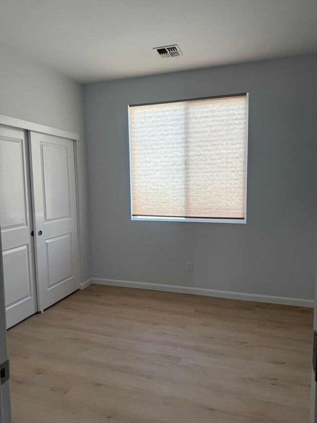 Bedroom - 1505 Nevin Plz