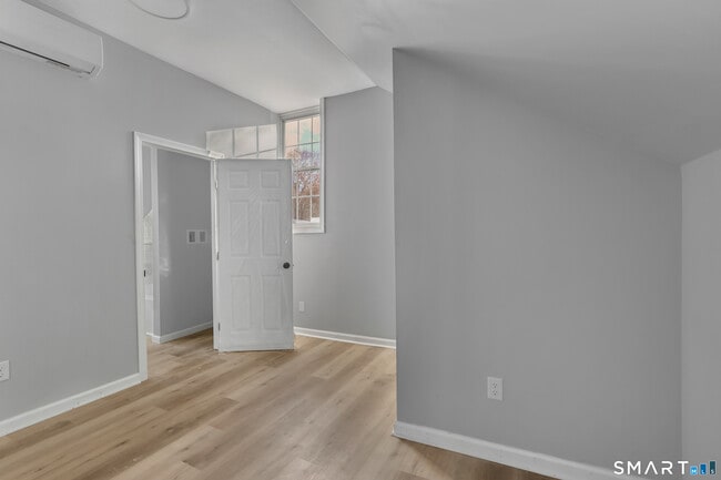 Photo - 196 Hartford Rd Unit A