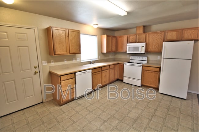 Photo - 1031 E Iowa Ave