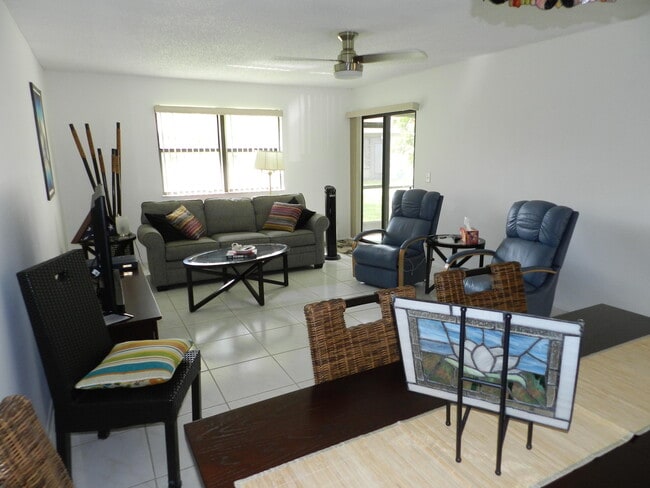 Photo - 154 Pinto Palm Ct