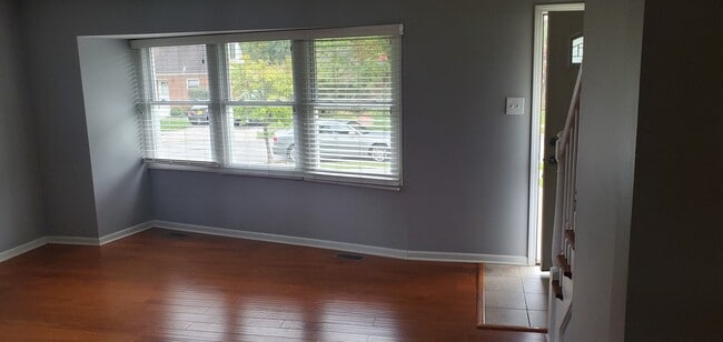 Photo - 2212 Downey Rd
