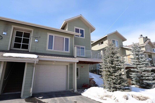 Big Sky 3 Bed 3 Bath Condo - Big Sky 3 Bed 3 Bath Condo