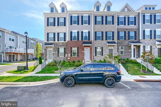 Photo - 2718 Lanham Hill Cir