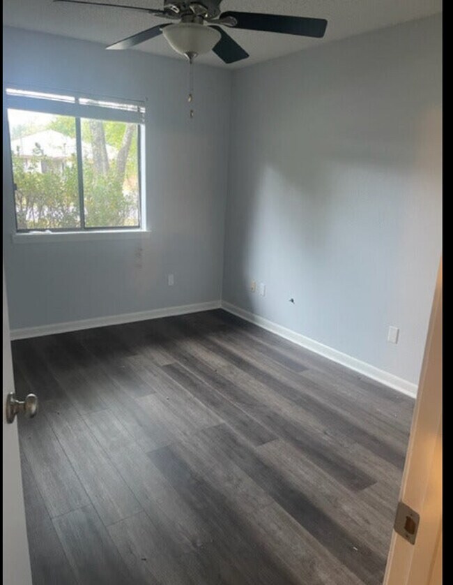 Photo - 2908 Alpine Pl