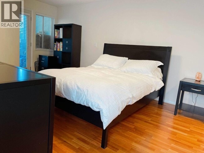 3333 W 4th Ave Unit 204