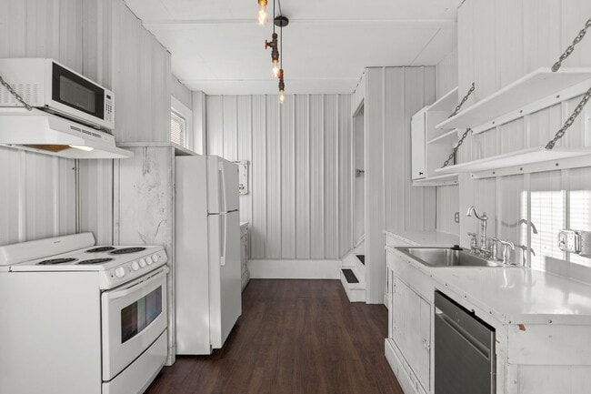 Photo - Charming 2BR 1.5Bath South City Home in Prime Dogtown Location