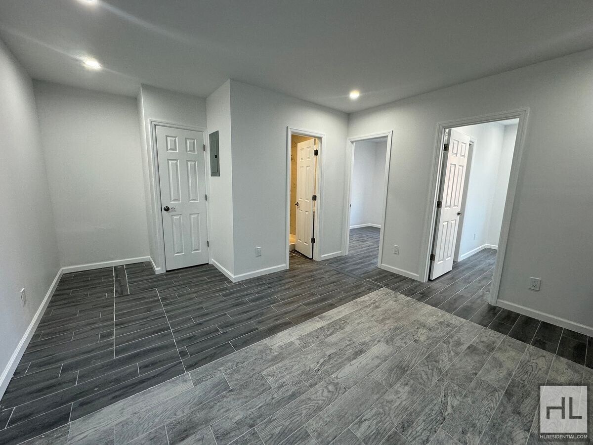 Photo - ROOSEVELT AVENUE Apartamento Unidad 1