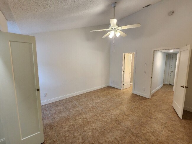 Photo - DUPLEX IN QUIET NEIGHBORHOOD