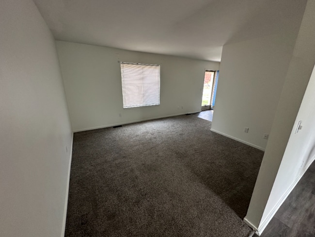 Photo - 31621 Couchez St Unit 31625