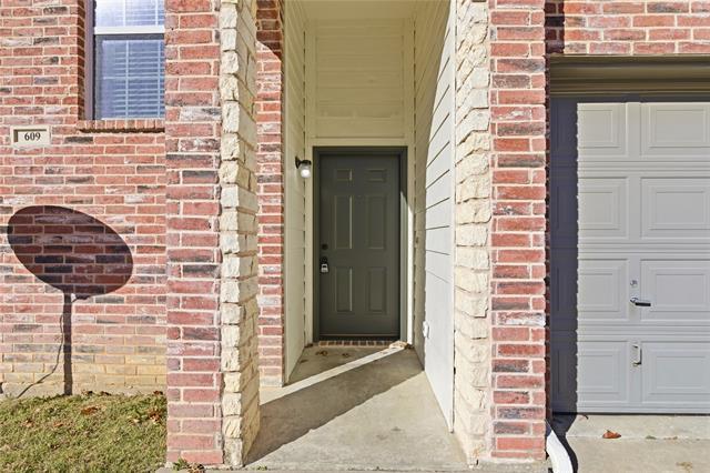 Photo - 609 E McGee St