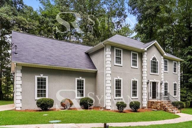 Photo - Spacious 4 bedroom colonial available now!