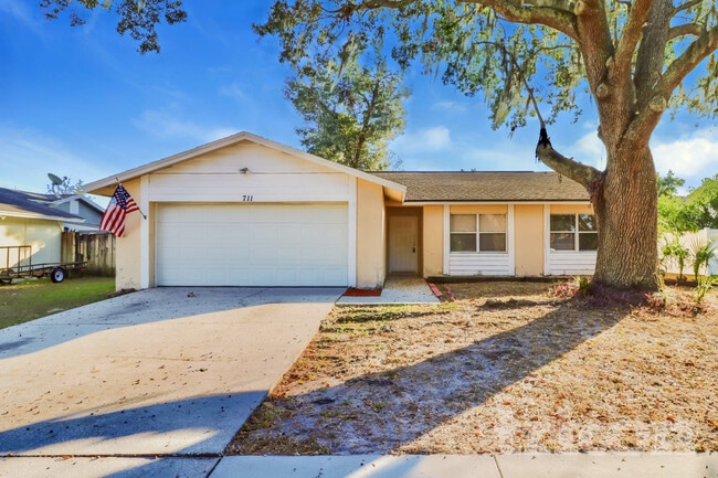 Building Photo - 711 Climate Dr