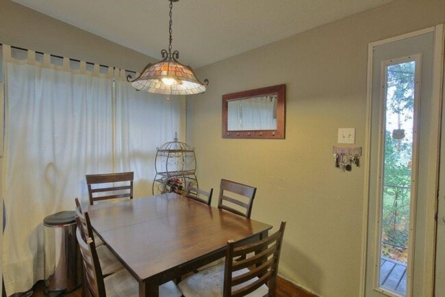 Photo - Charming 3 Bed 2 Bath Home in Eastgate