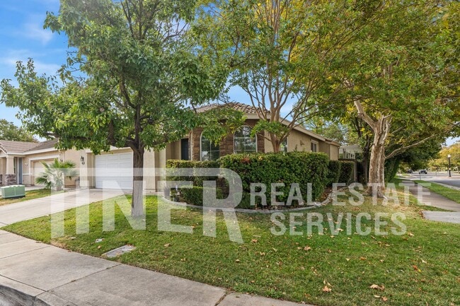 Photo - 1580 Charm Way