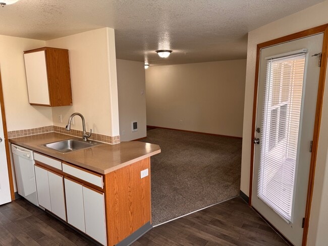 Photo - Loganberry Commons