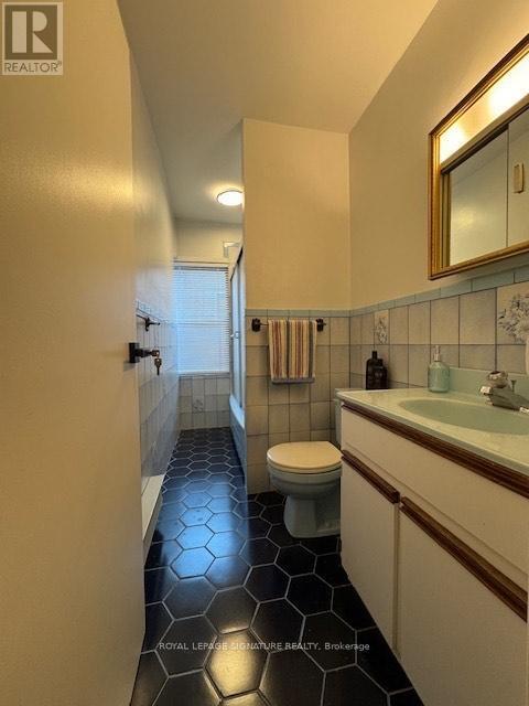 Photo - 18 Holland Park Ave