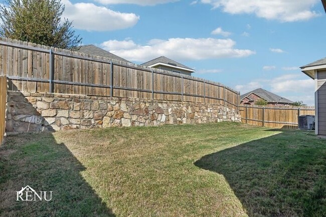 Photo - 300 Ridgeland Oak Dr