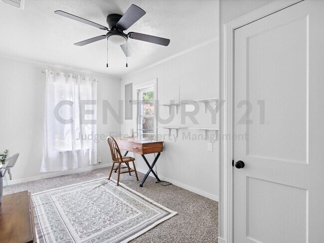 Photo - Tastefully Updated 3/1 in Haltom City For Rent!