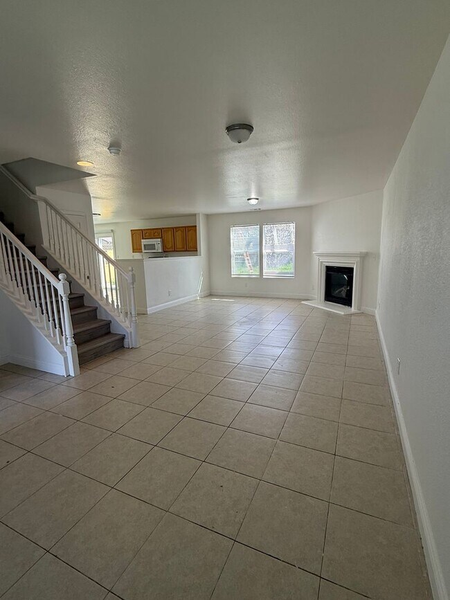 Photo - 144 Citadel Ct House